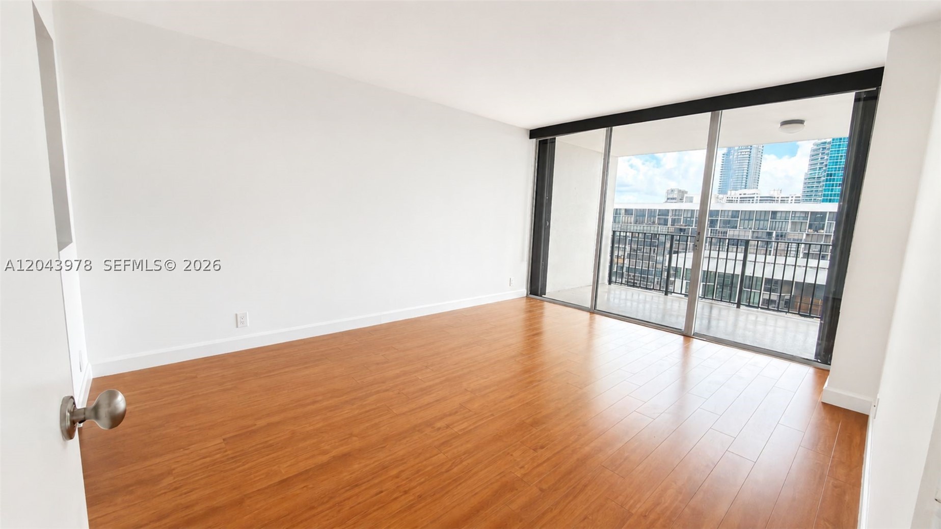 1901 Brickell Ave #B2203 Miami, FL 33129
