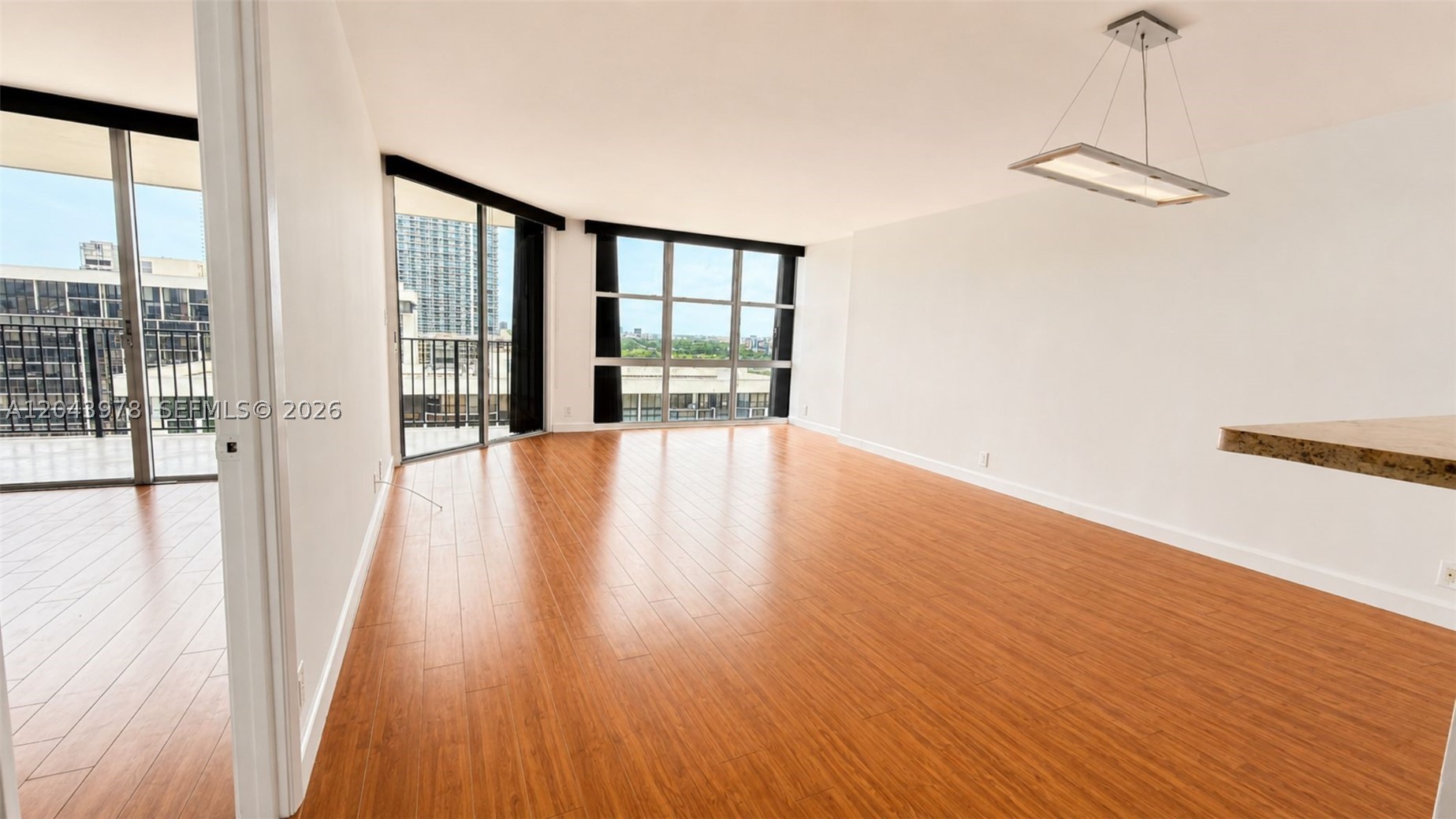 1901 Brickell Ave #B2203 Miami, FL 33129