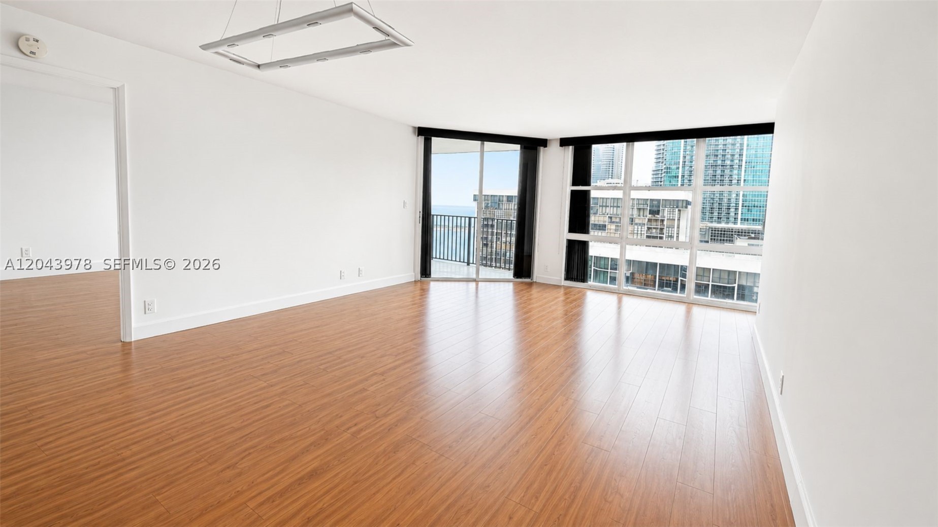 1901 Brickell Ave #B2203 Miami, FL 33129