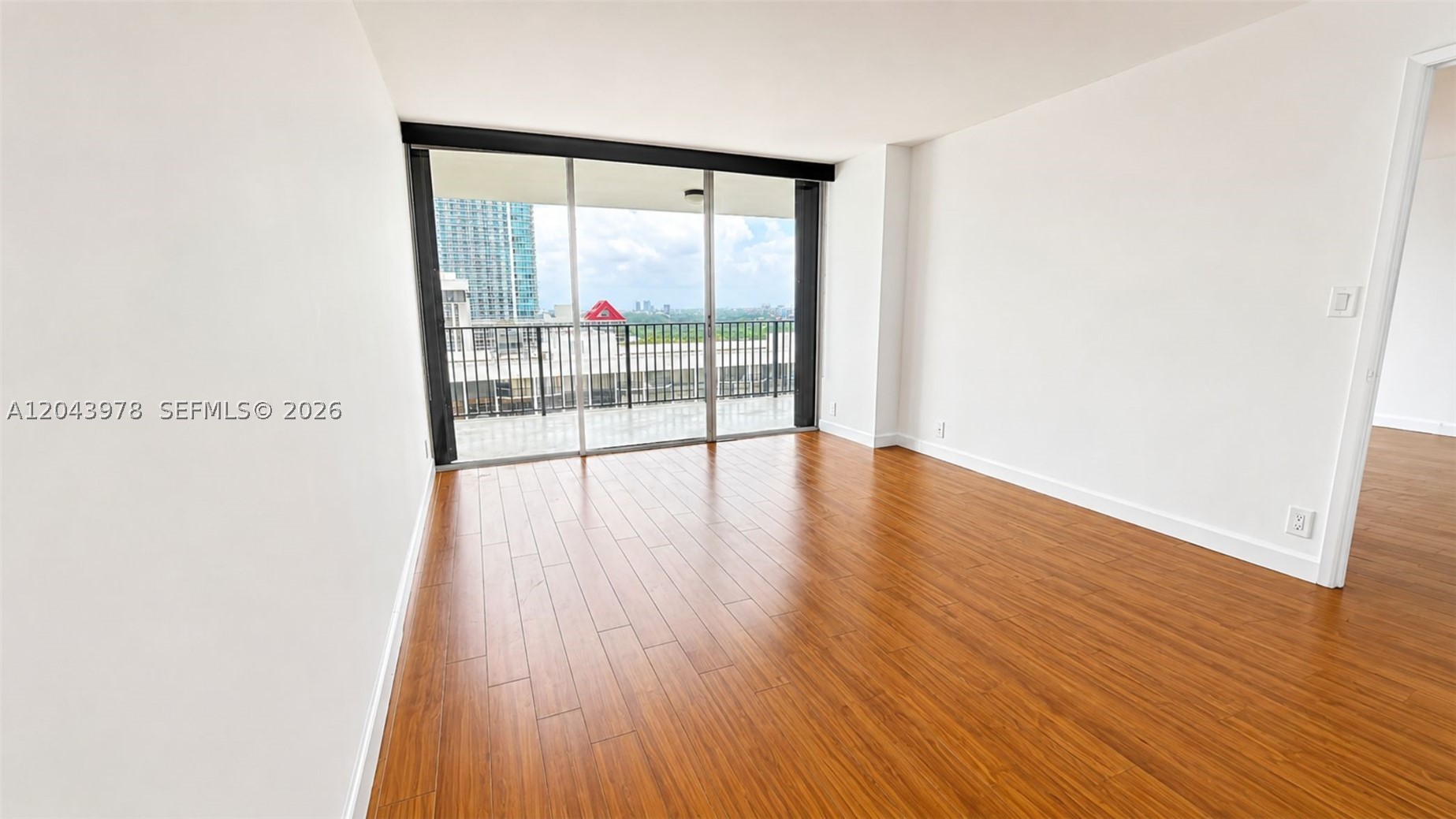 1901 Brickell Ave #B2203 Miami, FL 33129
