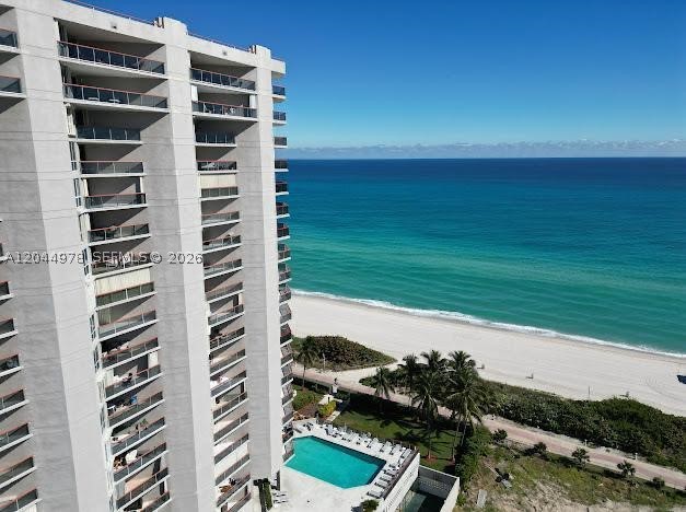 6767 Collins Ave #1608