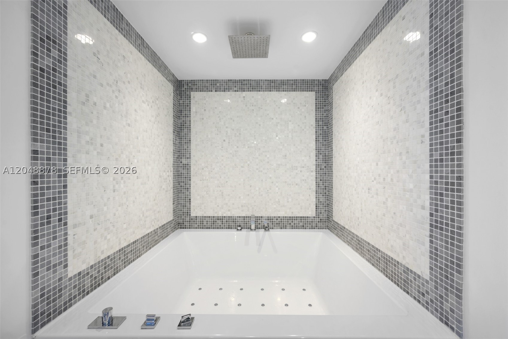 image Epic Residences13