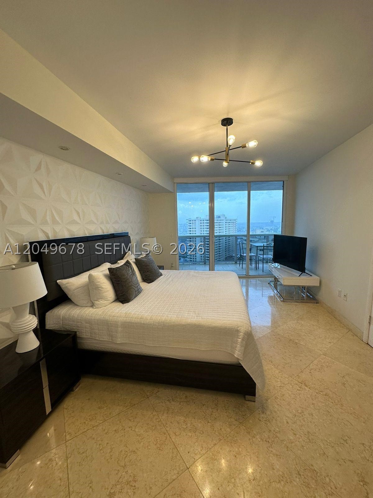 image Beach Club 322