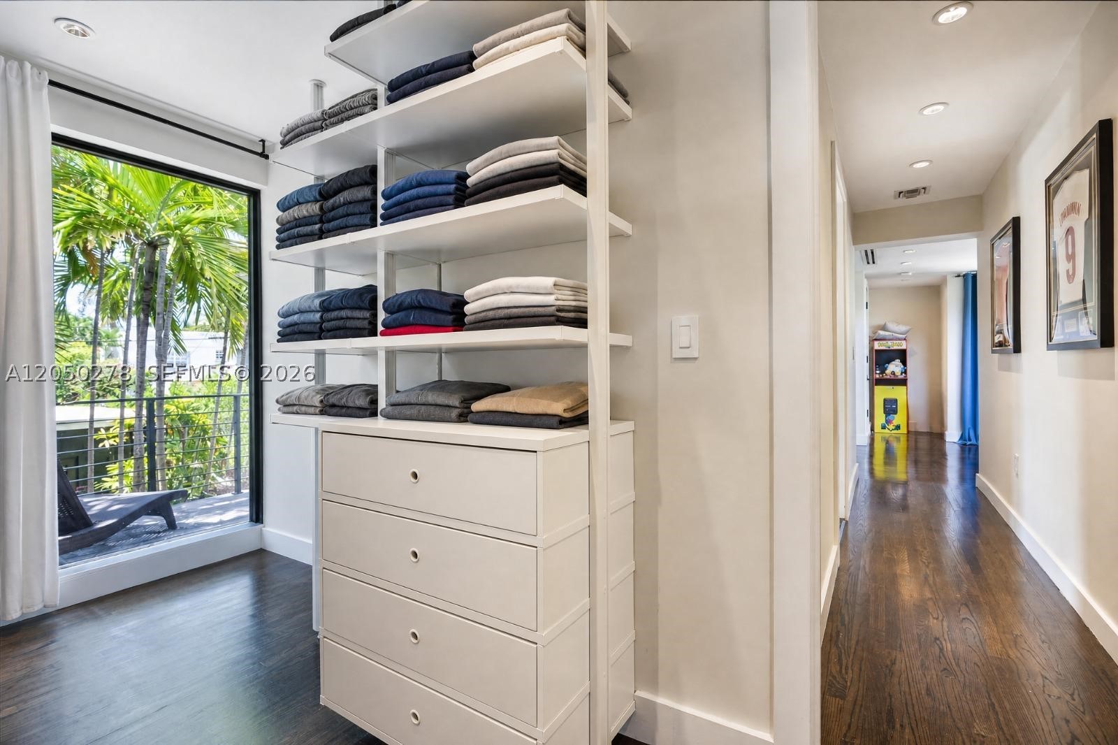 1548 Biarritz Dr Miami Beach, FL 33141