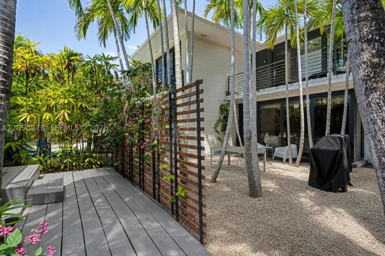 1548 Biarritz Dr Miami Beach, FL 33141