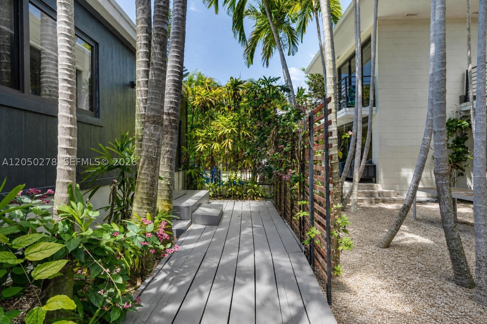 1548 Biarritz Dr Miami Beach, FL 33141