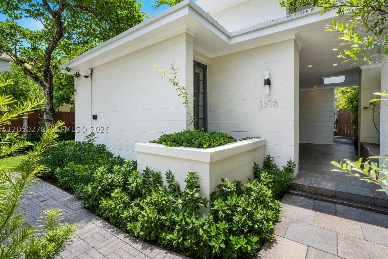 1548 Biarritz Dr Miami Beach, FL 33141