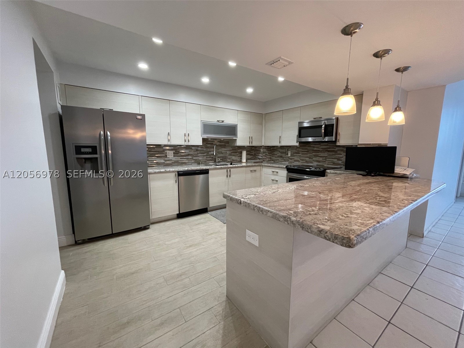5825 Collins Ave #7B