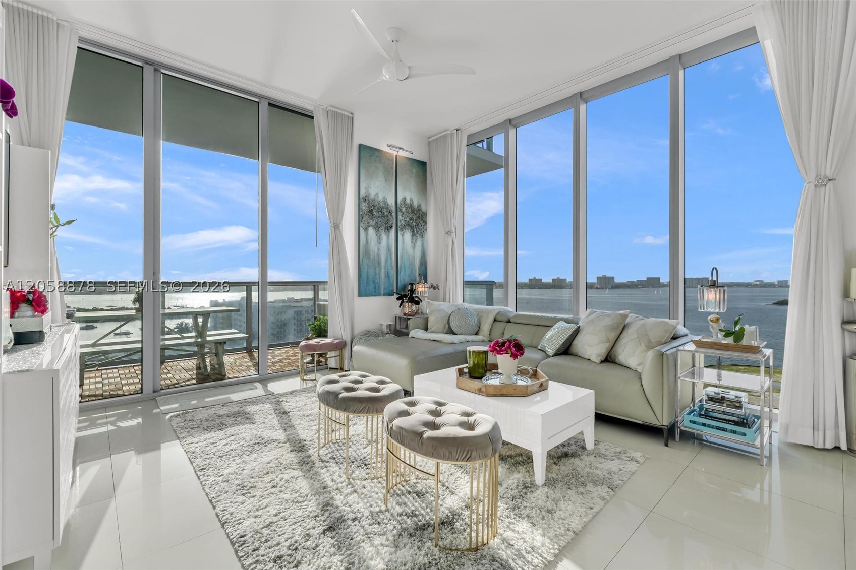 image Eloquence on the Bay14