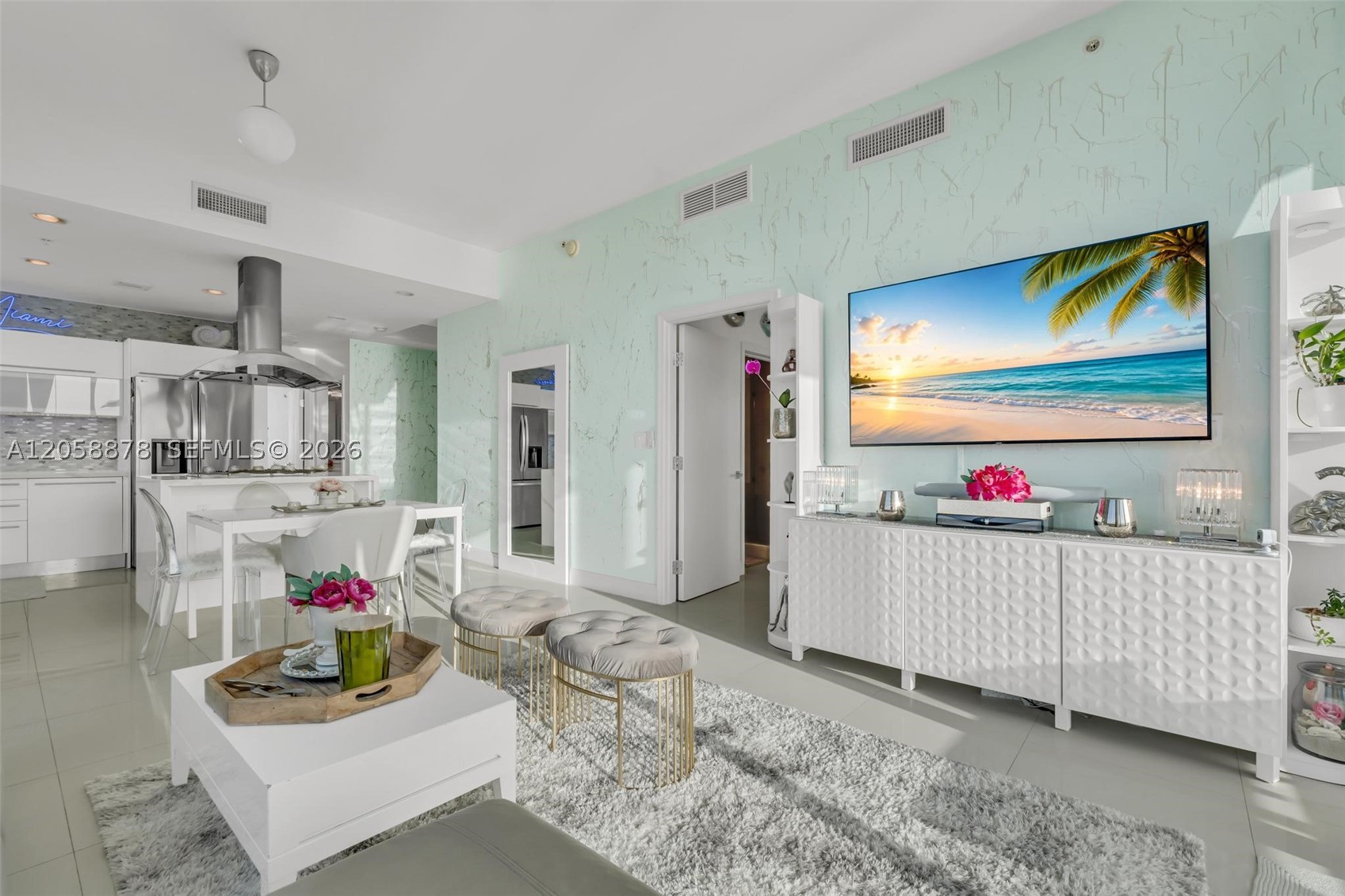image Eloquence on the Bay17