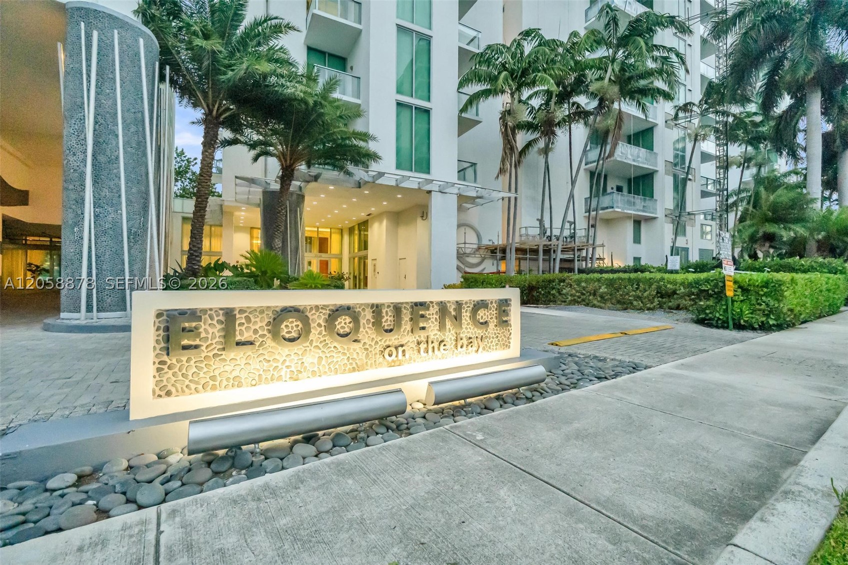 image Eloquence on the Bay1