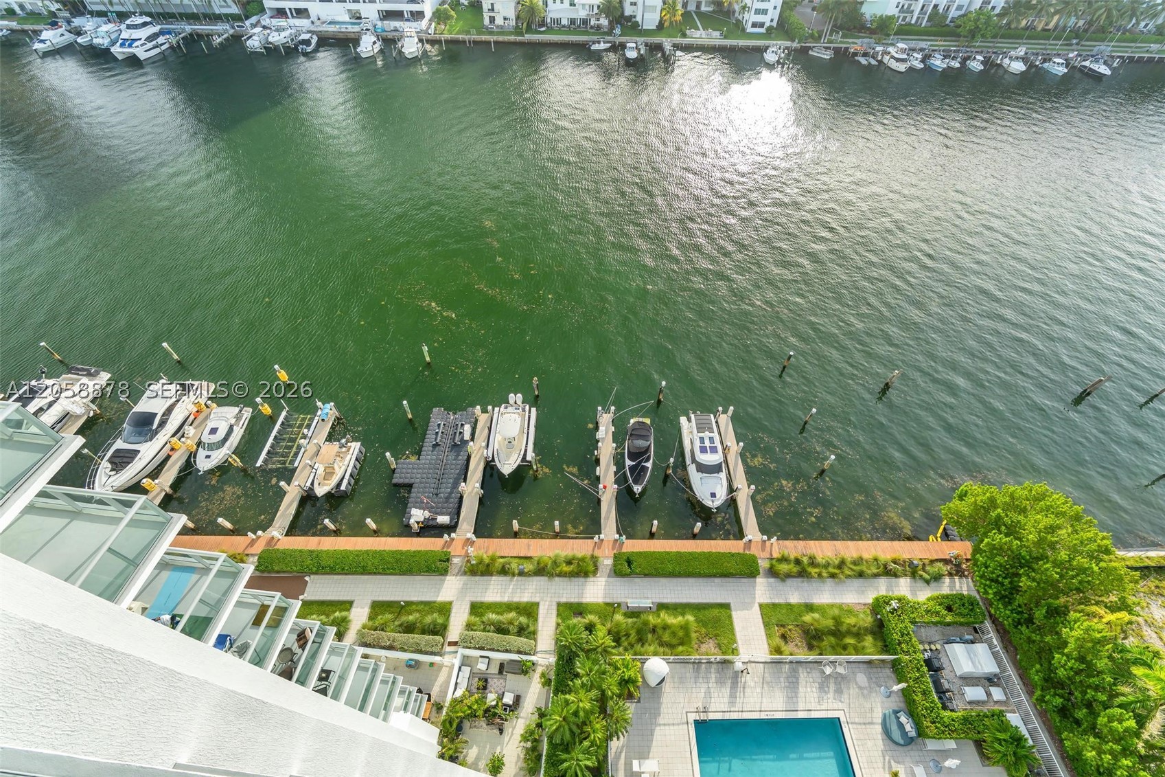 image Eloquence on the Bay24