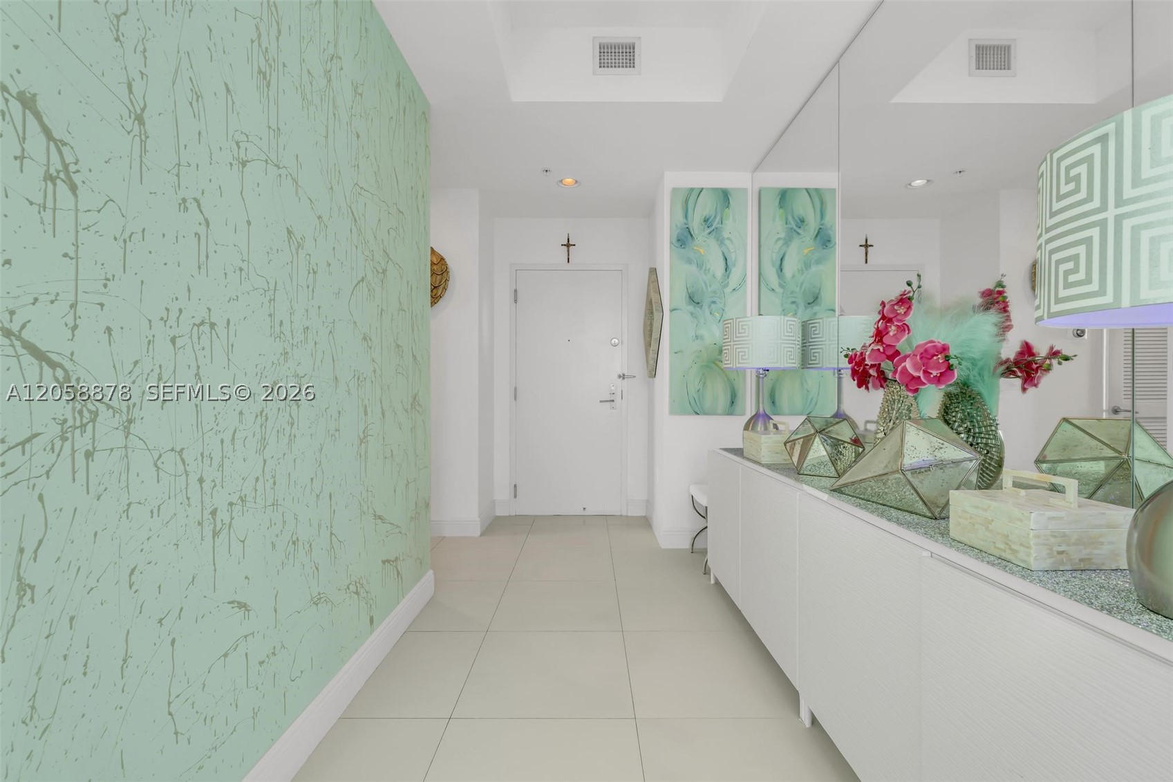 image Eloquence on the Bay33