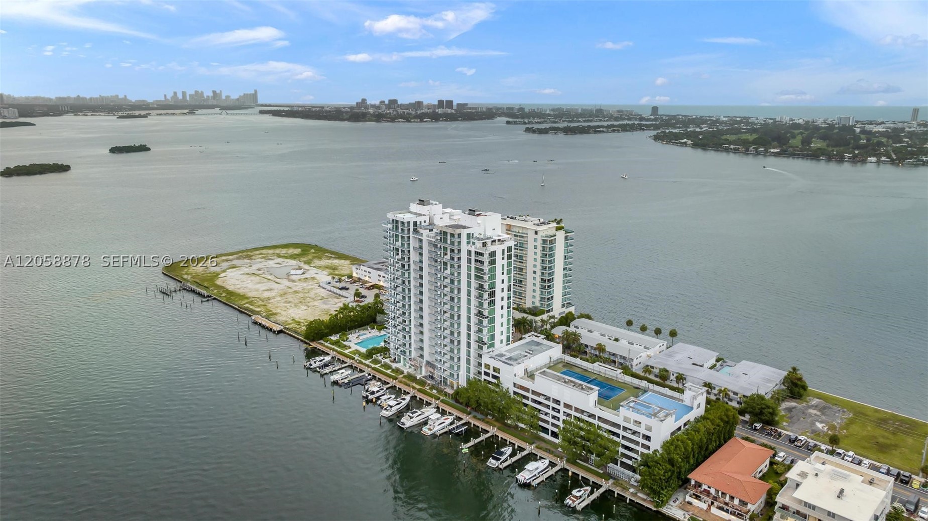 image Eloquence on the Bay55