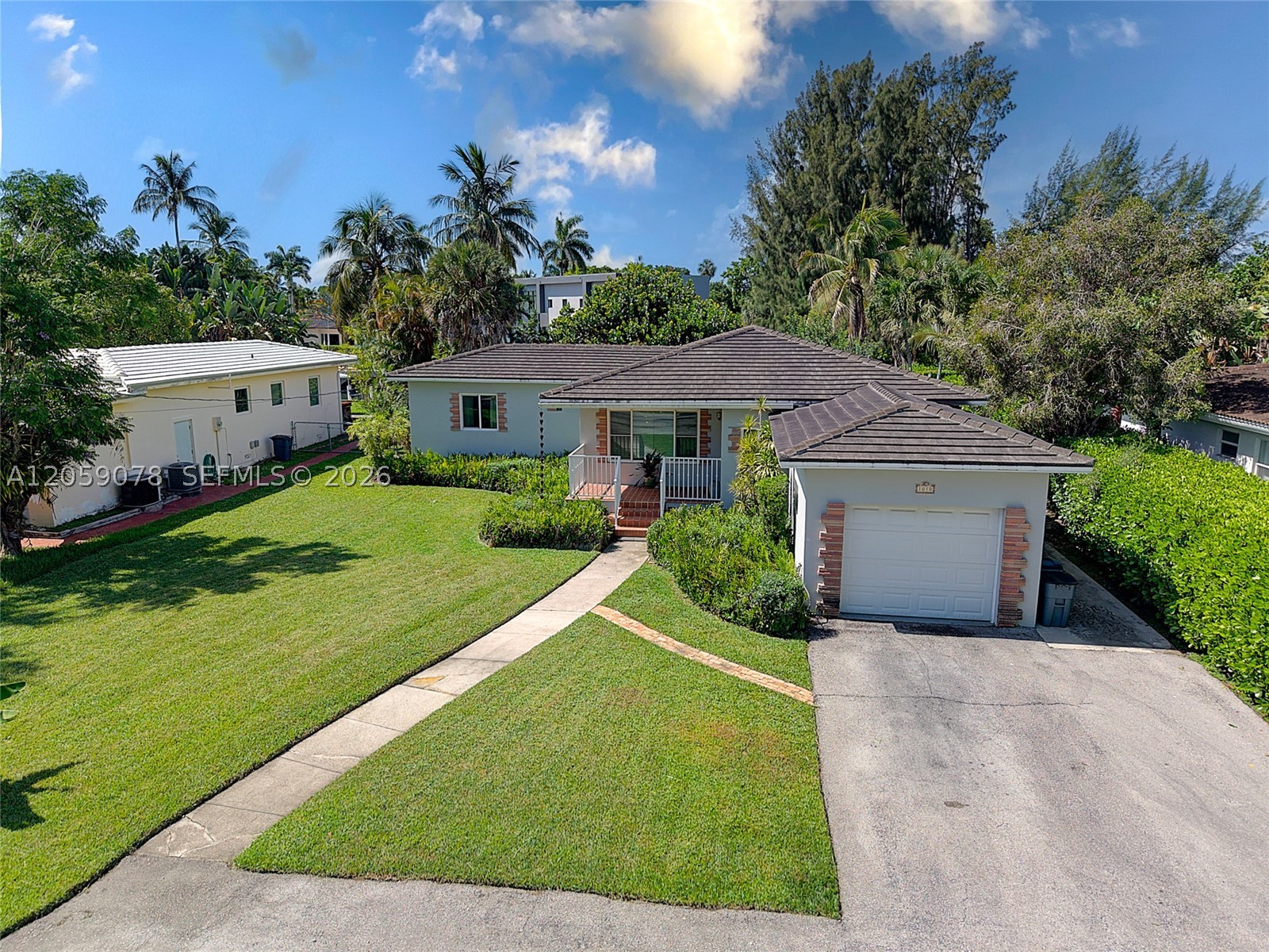 1010 NE 105th St Miami Shores, FL 33138