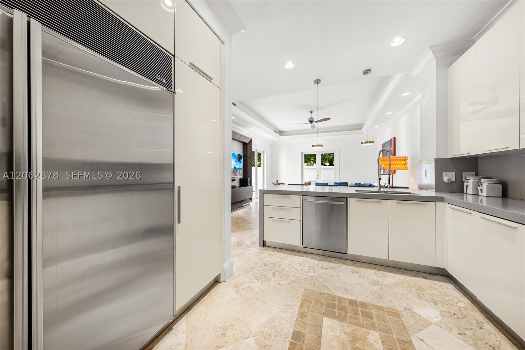 6 Coconut Ln Key Biscayne, FL 33149