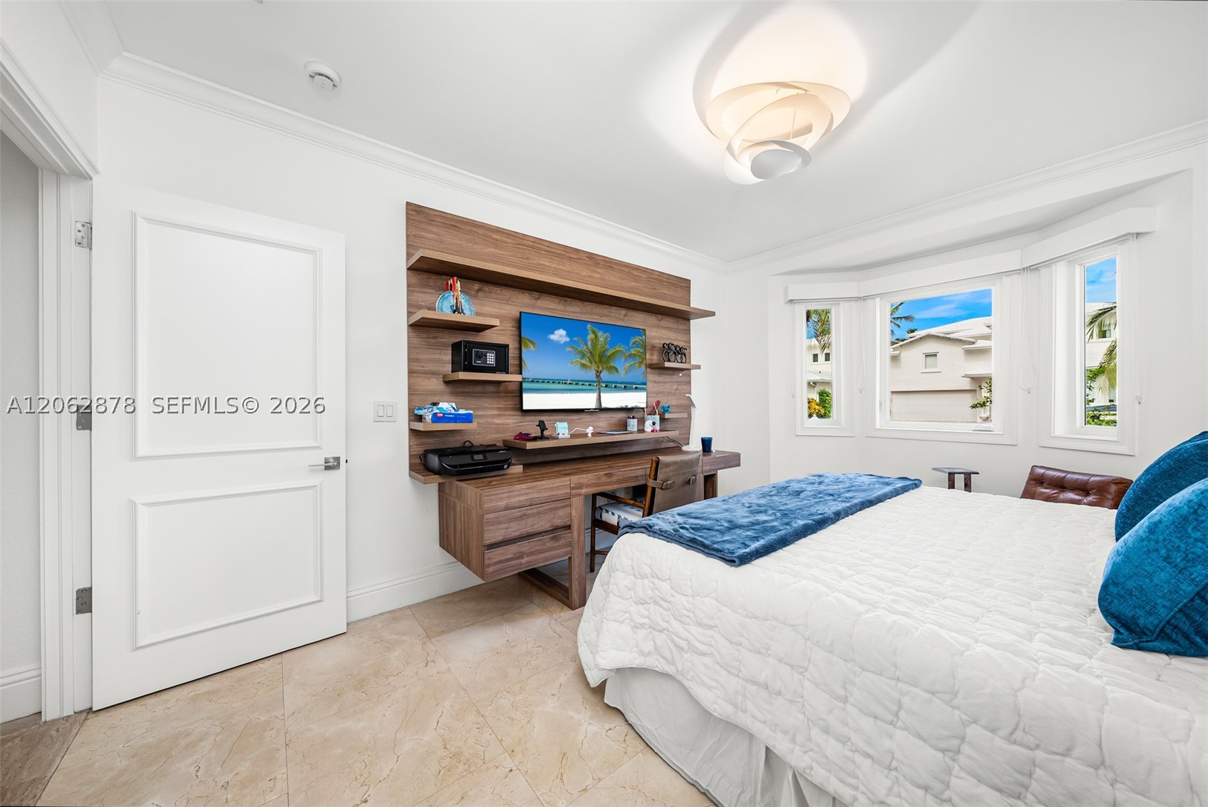 6 Coconut Ln Key Biscayne, FL 33149