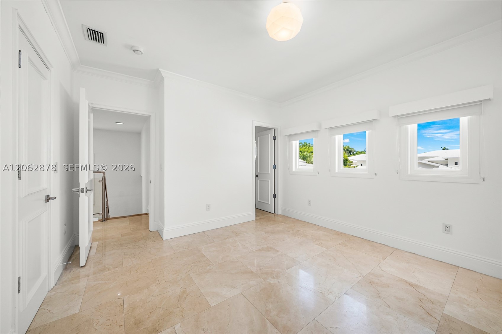 6 Coconut Ln Key Biscayne, FL 33149