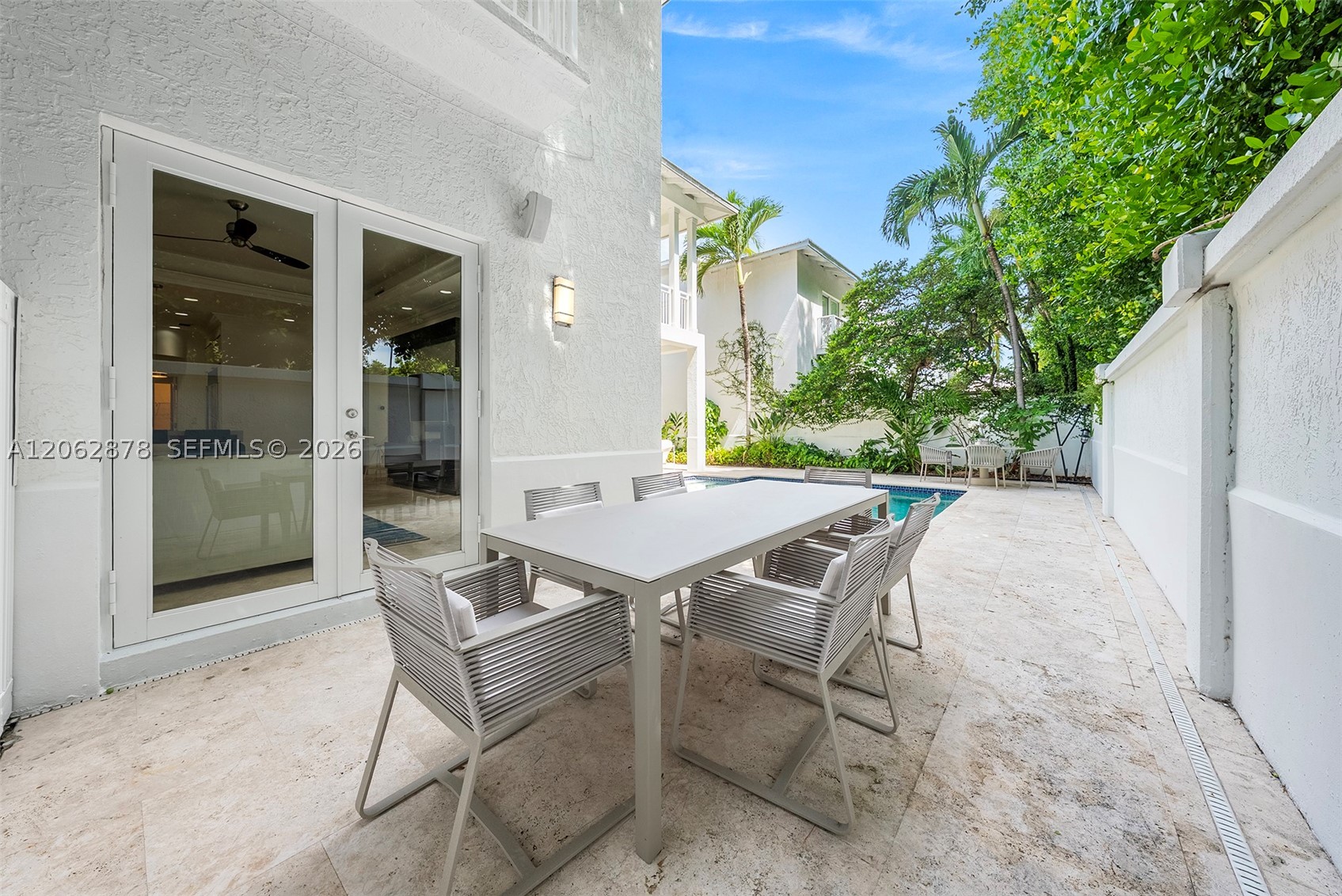 6 Coconut Ln Key Biscayne, FL 33149
