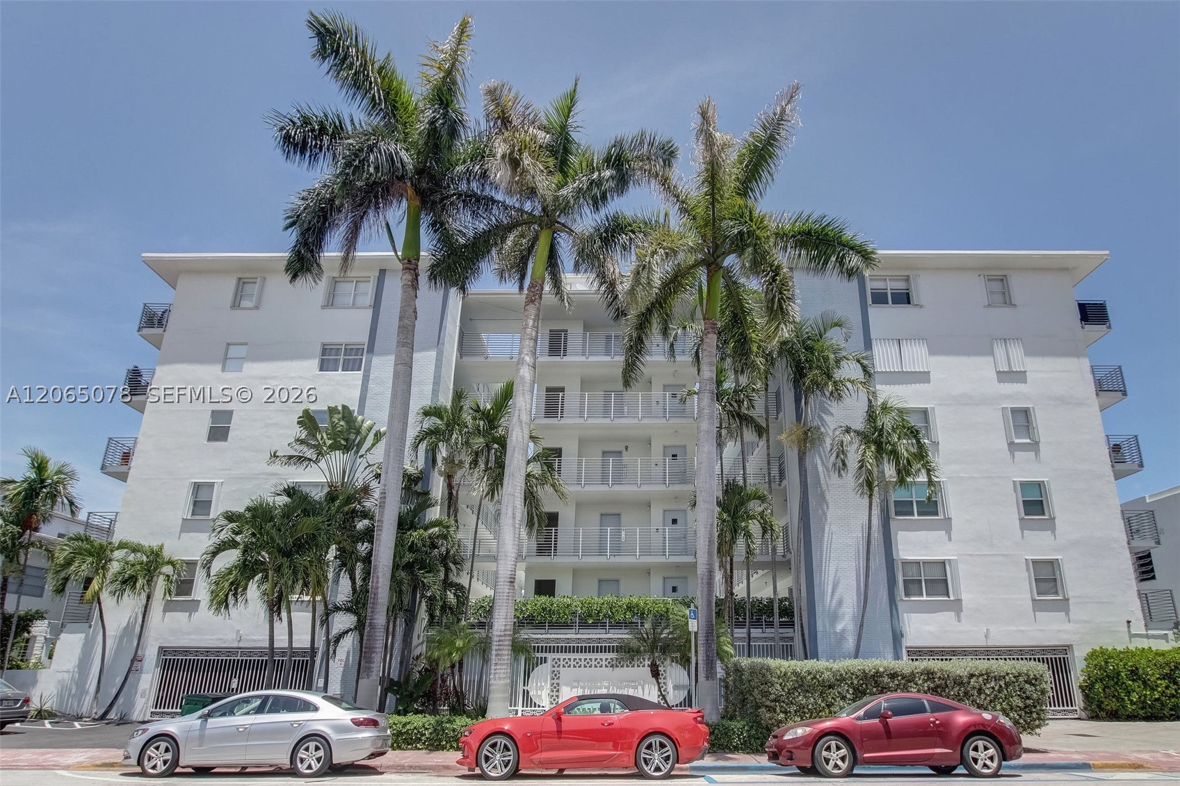 1545 Euclid Ave #3C
