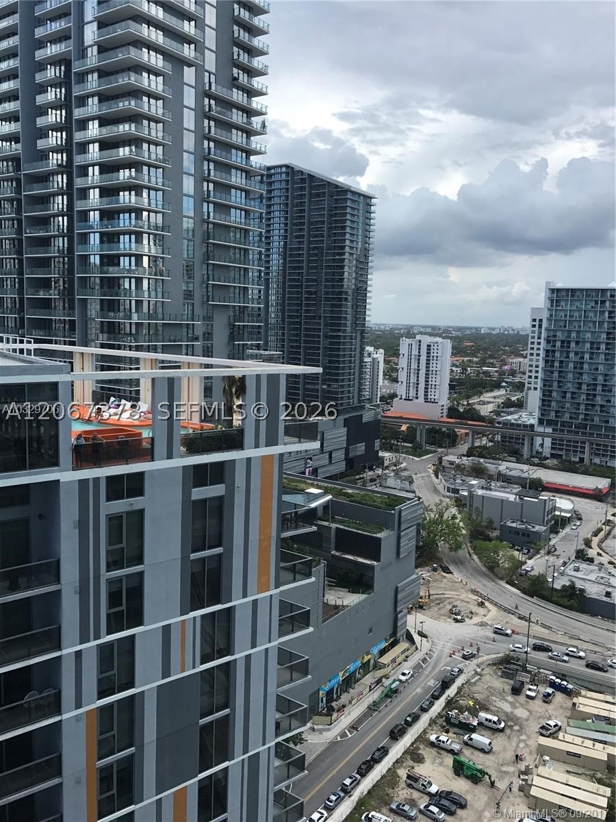 image Brickell on the River South0
