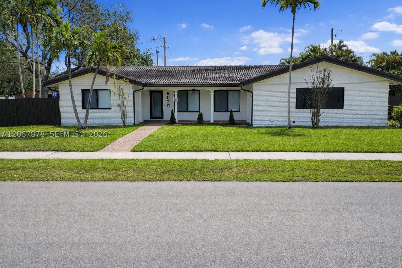 6020 NE 18th Ter
