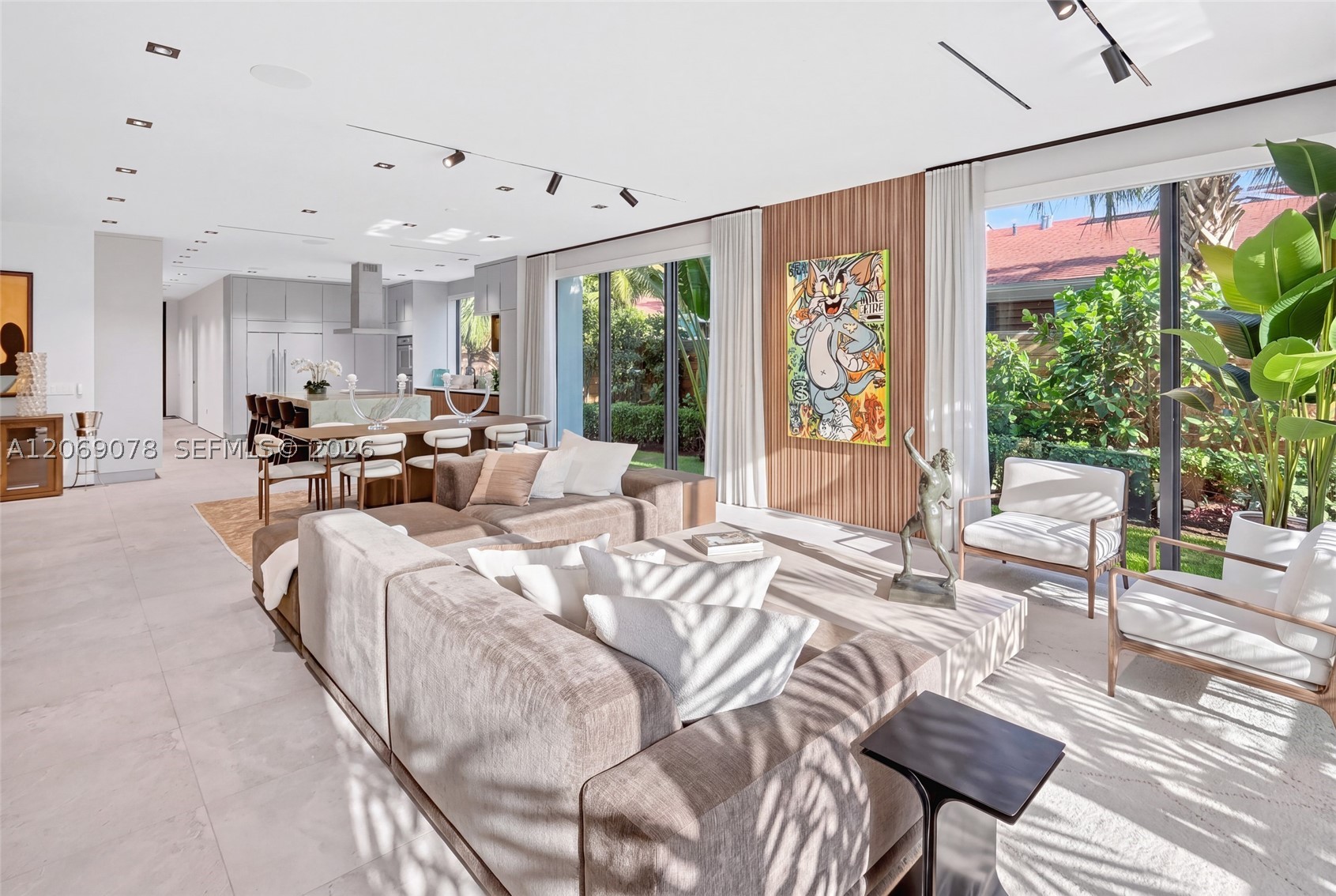 2290 SW 13th St Miami, FL 33145