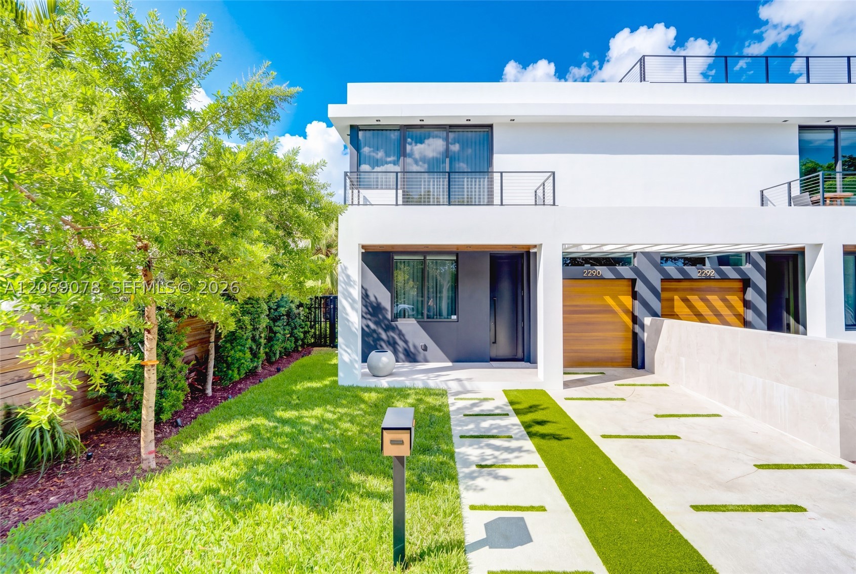 2290 SW 13th St Miami, FL 33145