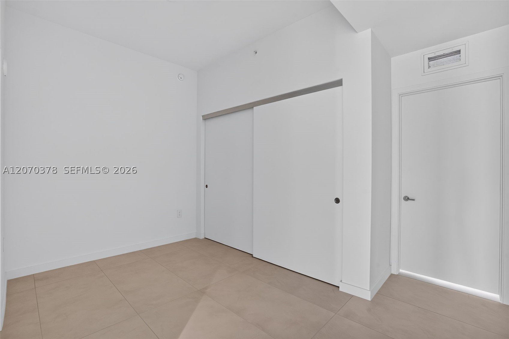 1400 Biscayne Blvd #1605 Miami, FL 33132