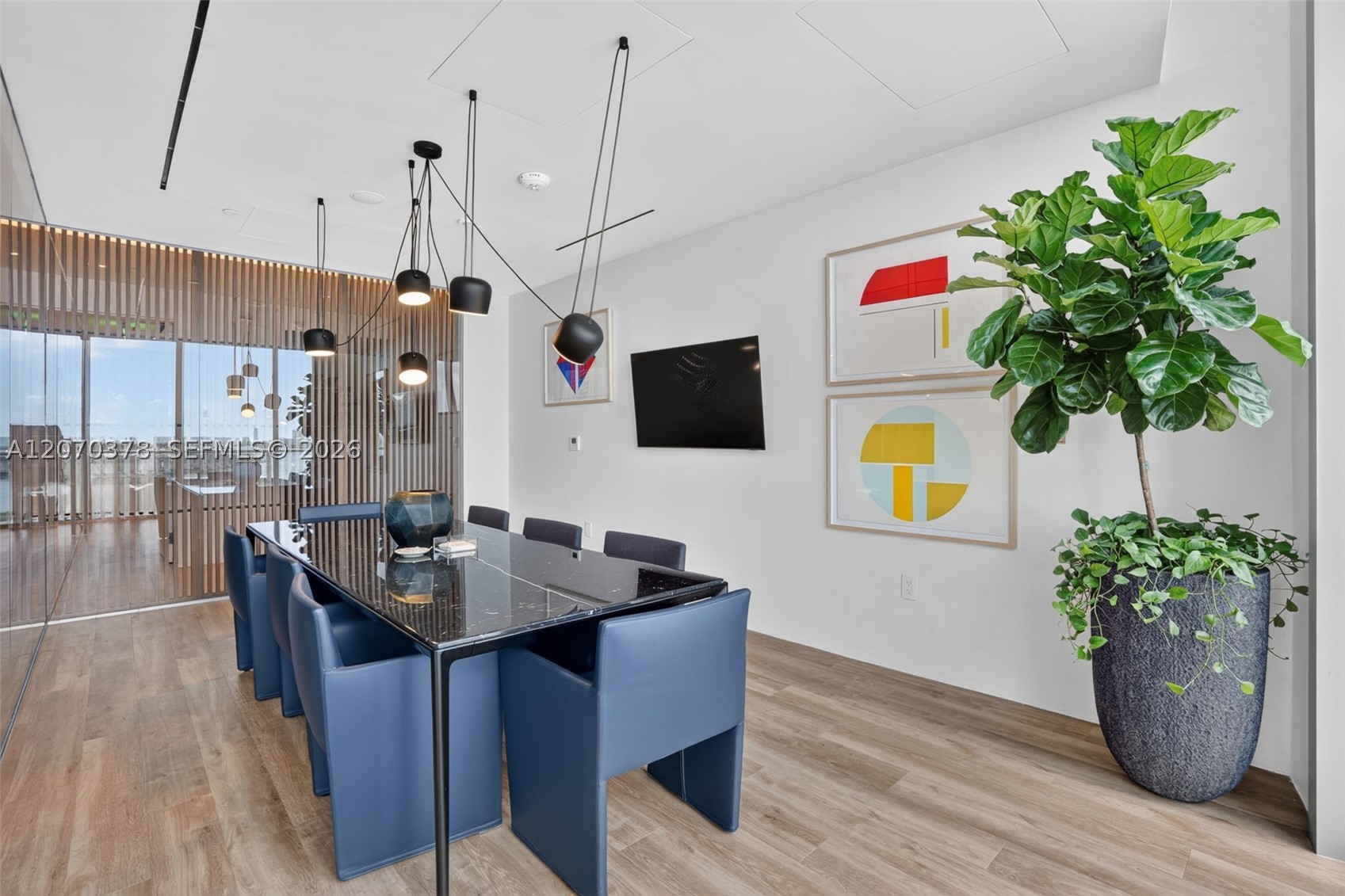 1400 Biscayne Blvd #1605 Miami, FL 33132