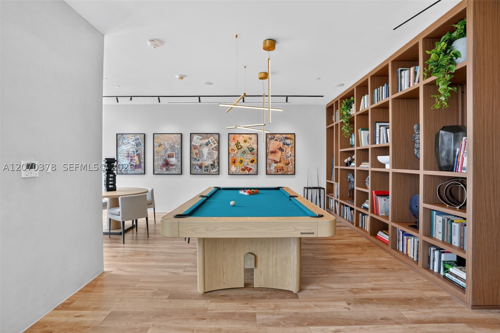 1400 Biscayne Blvd #1605 Miami, FL 33132