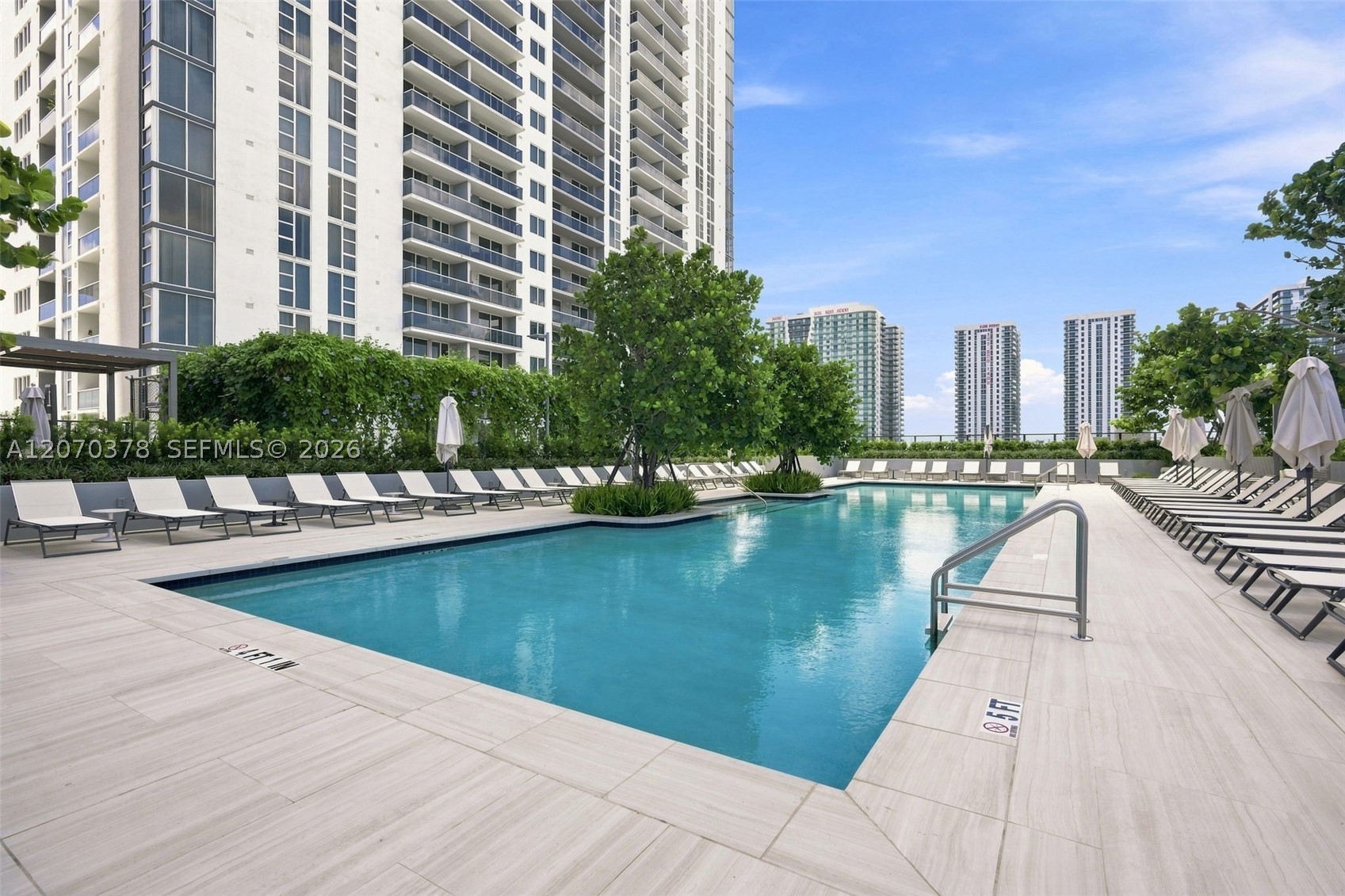 1400 Biscayne Blvd #1605 Miami, FL 33132