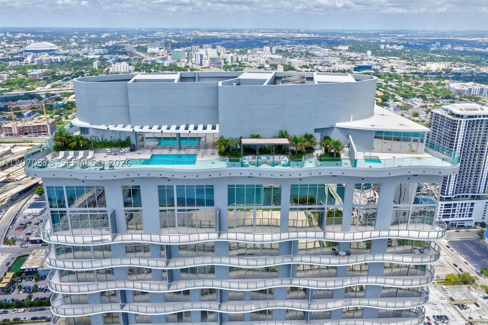 1400 Biscayne Blvd #1605 Miami, FL 33132