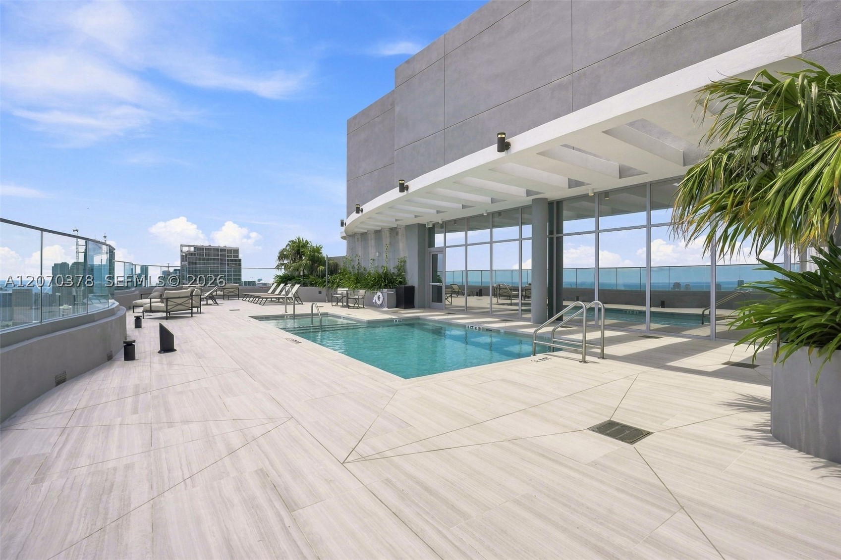 1400 Biscayne Blvd #1605 Miami, FL 33132