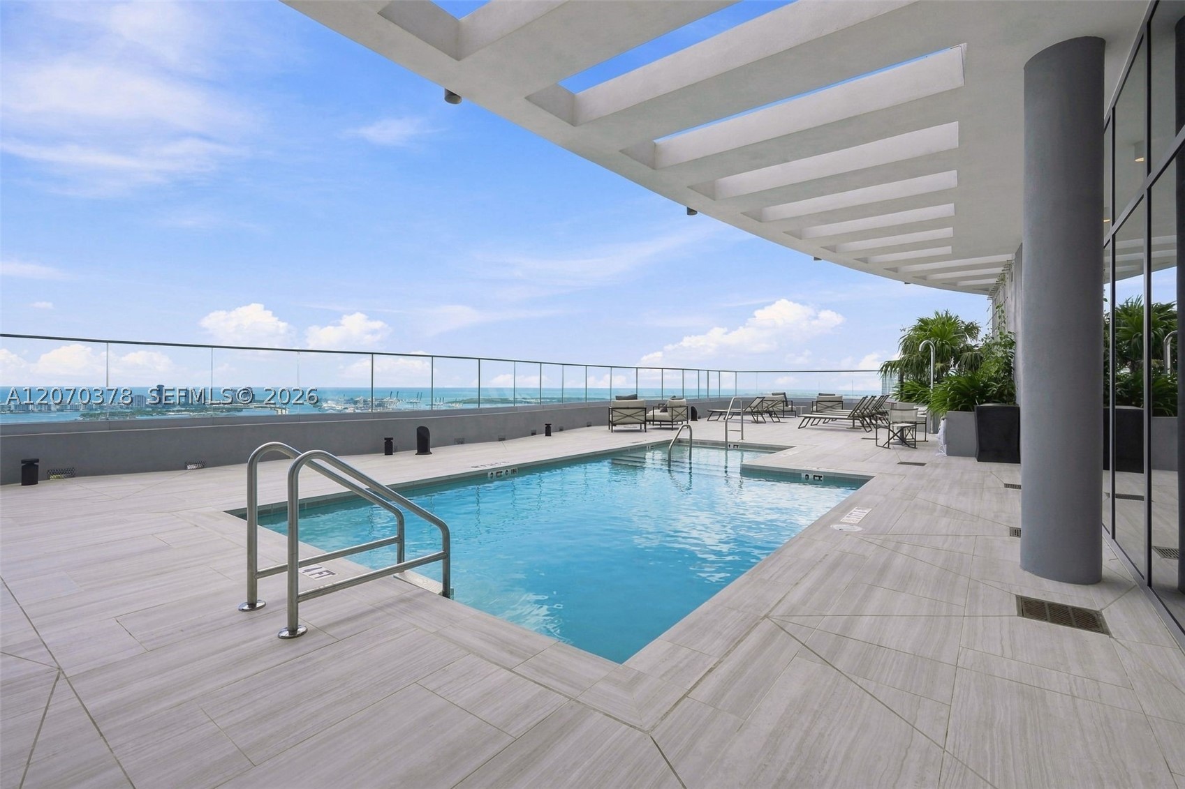 1400 Biscayne Blvd #1605 Miami, FL 33132