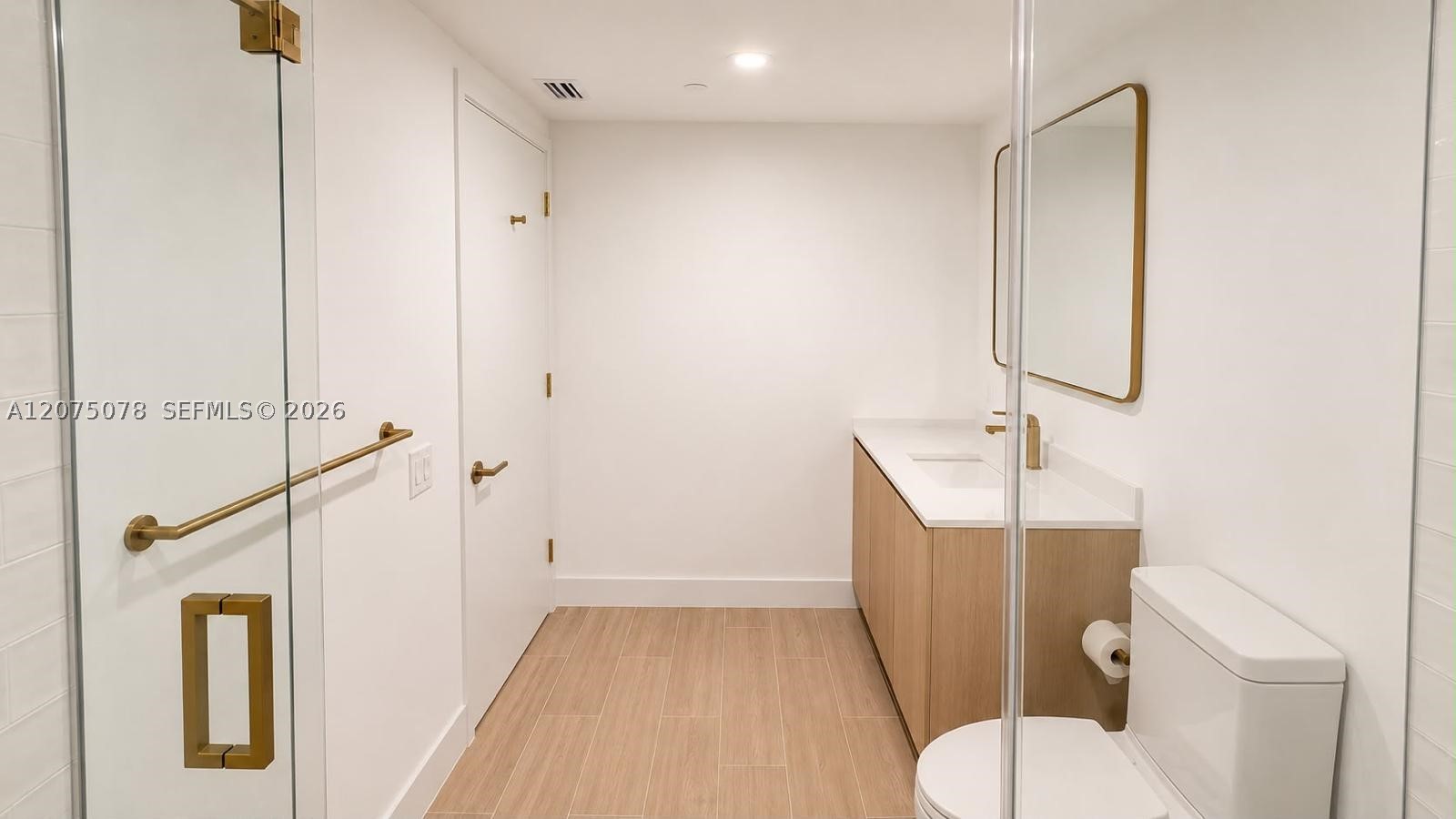 90 NE 32nd St #920 Miami Beach, FL 33127