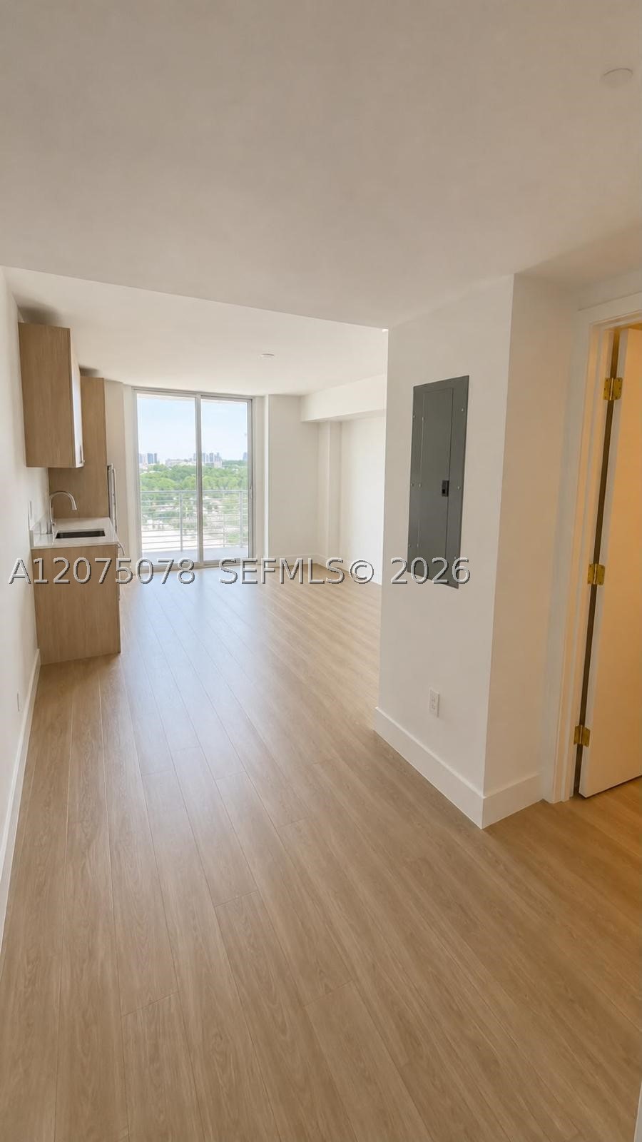 90 NE 32nd St #920 Miami Beach, FL 33127