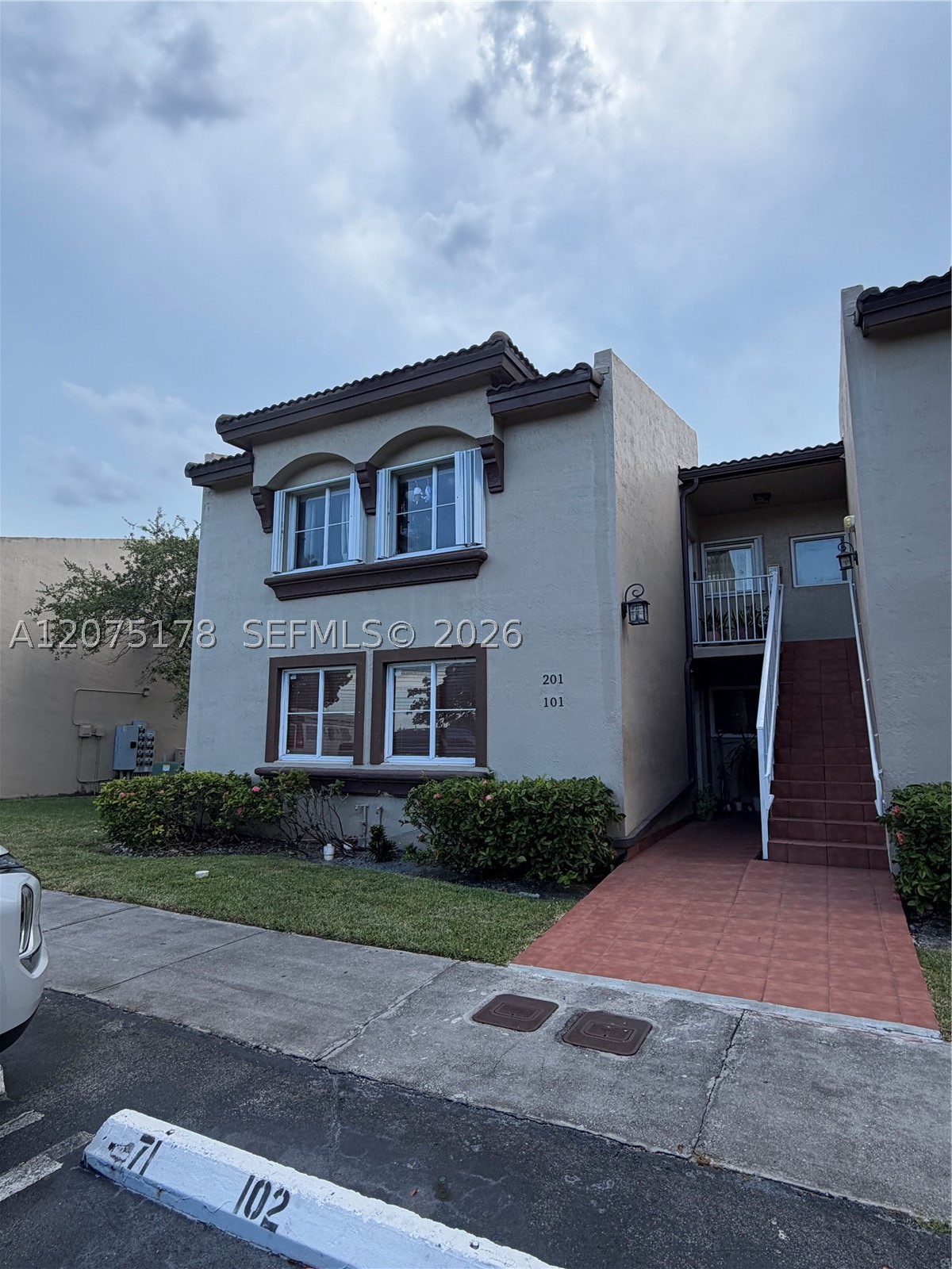 15771 SW 137th Ave #201