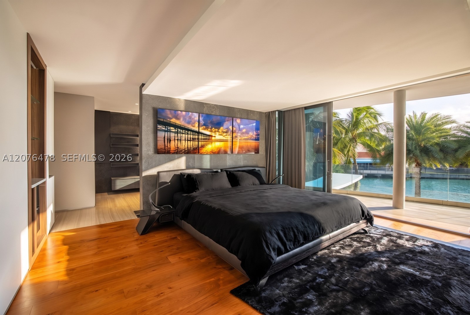 528 Lakeview Ct Miami Beach, FL 33140