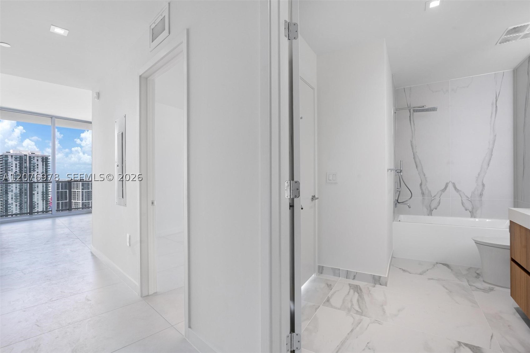 1400 Biscayne Blvd #2507 Miami, FL 33132