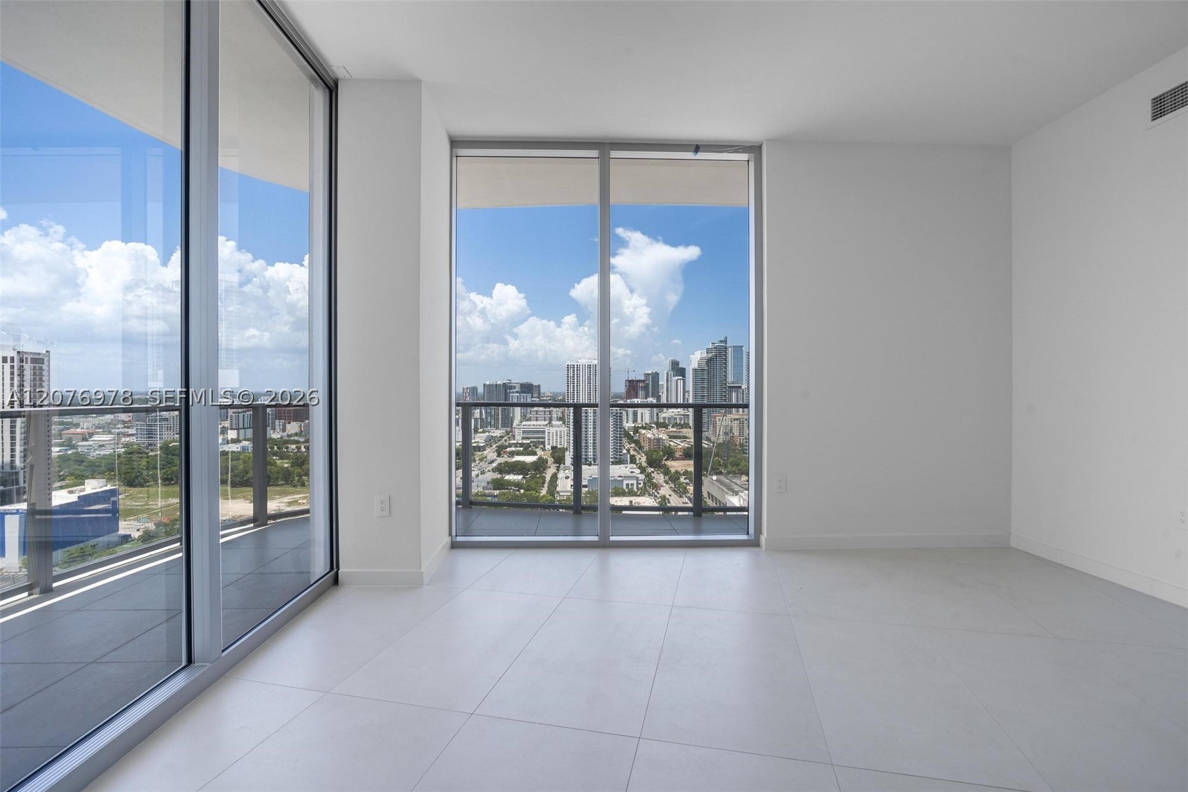 1400 Biscayne Blvd #2507 Miami, FL 33132