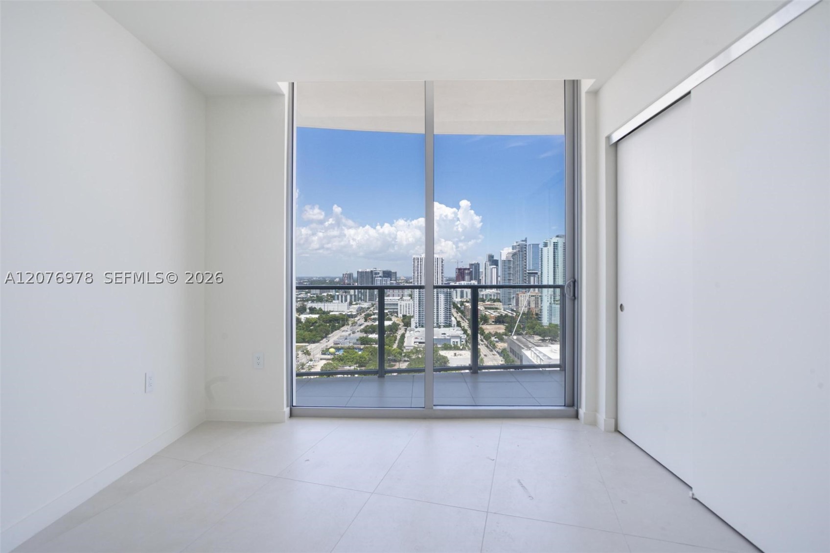1400 Biscayne Blvd #2507 Miami, FL 33132