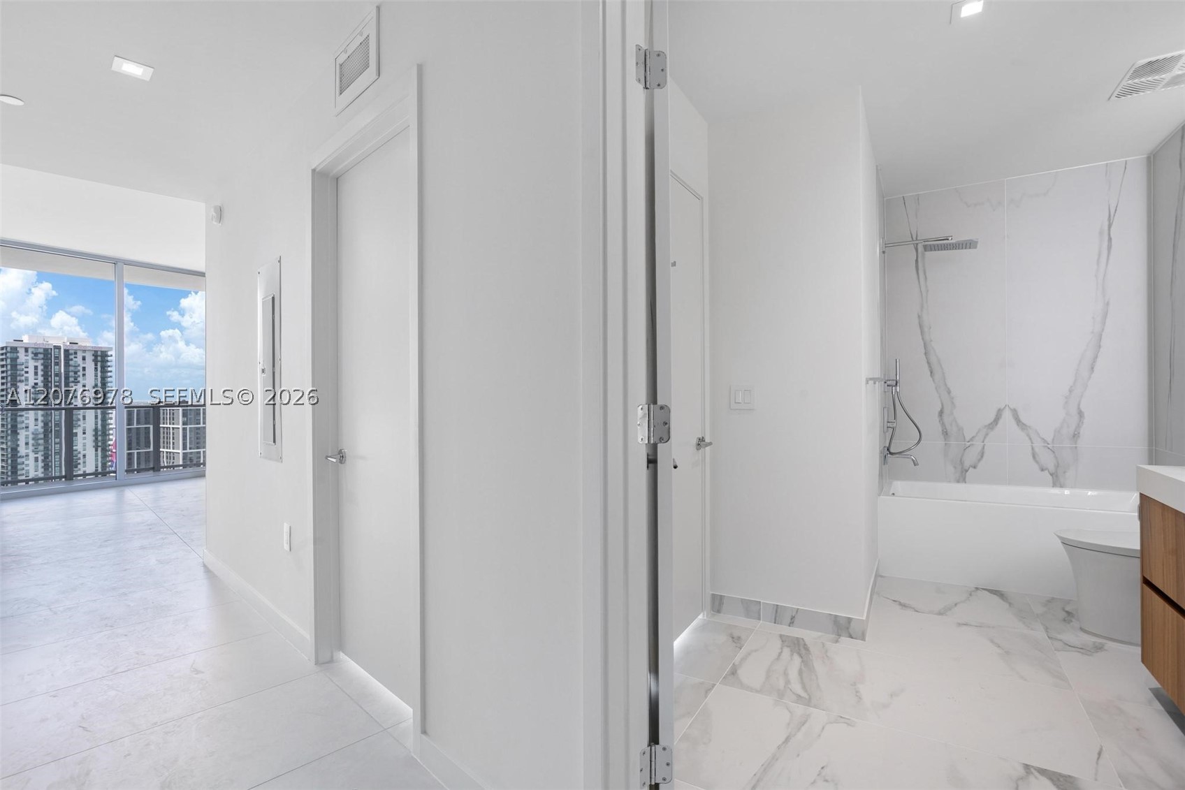 1400 Biscayne Blvd #2507 Miami, FL 33132