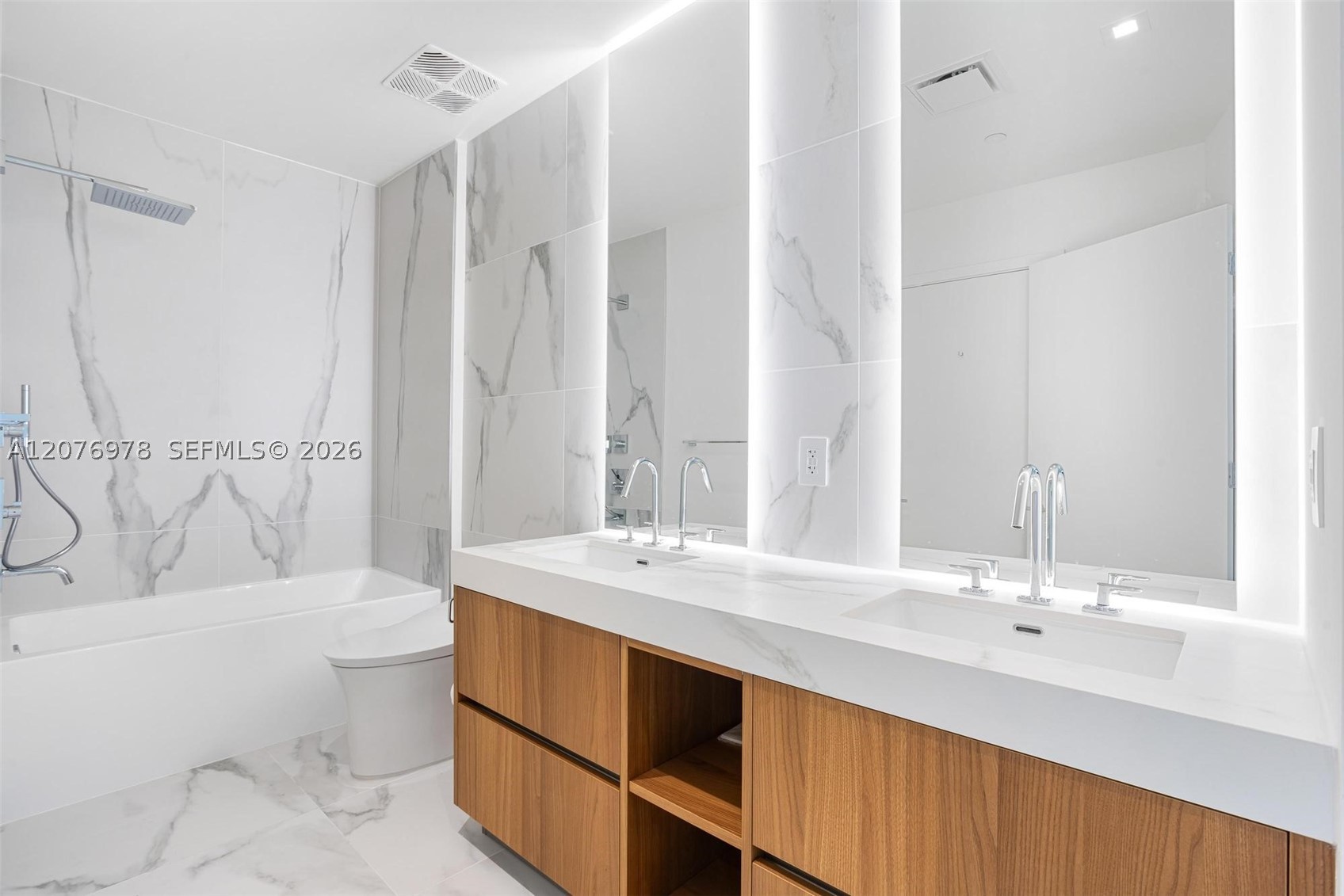 1400 Biscayne Blvd #2507 Miami, FL 33132