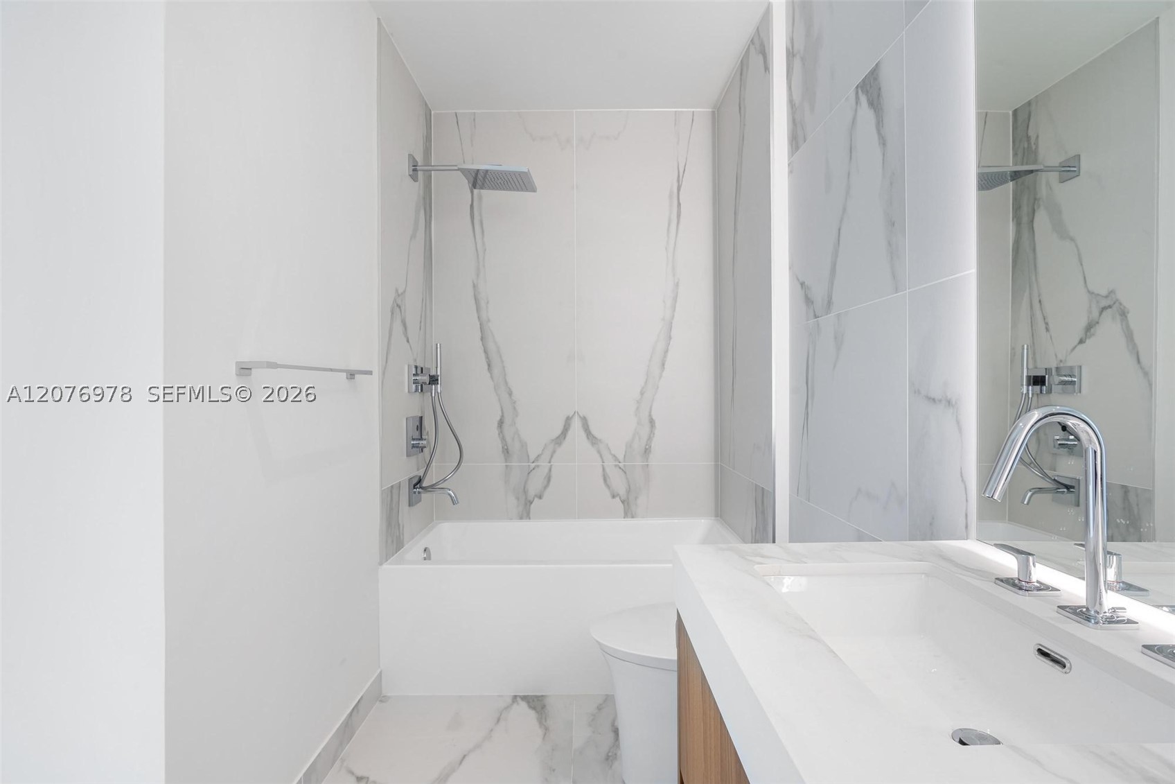 1400 Biscayne Blvd #2507 Miami, FL 33132