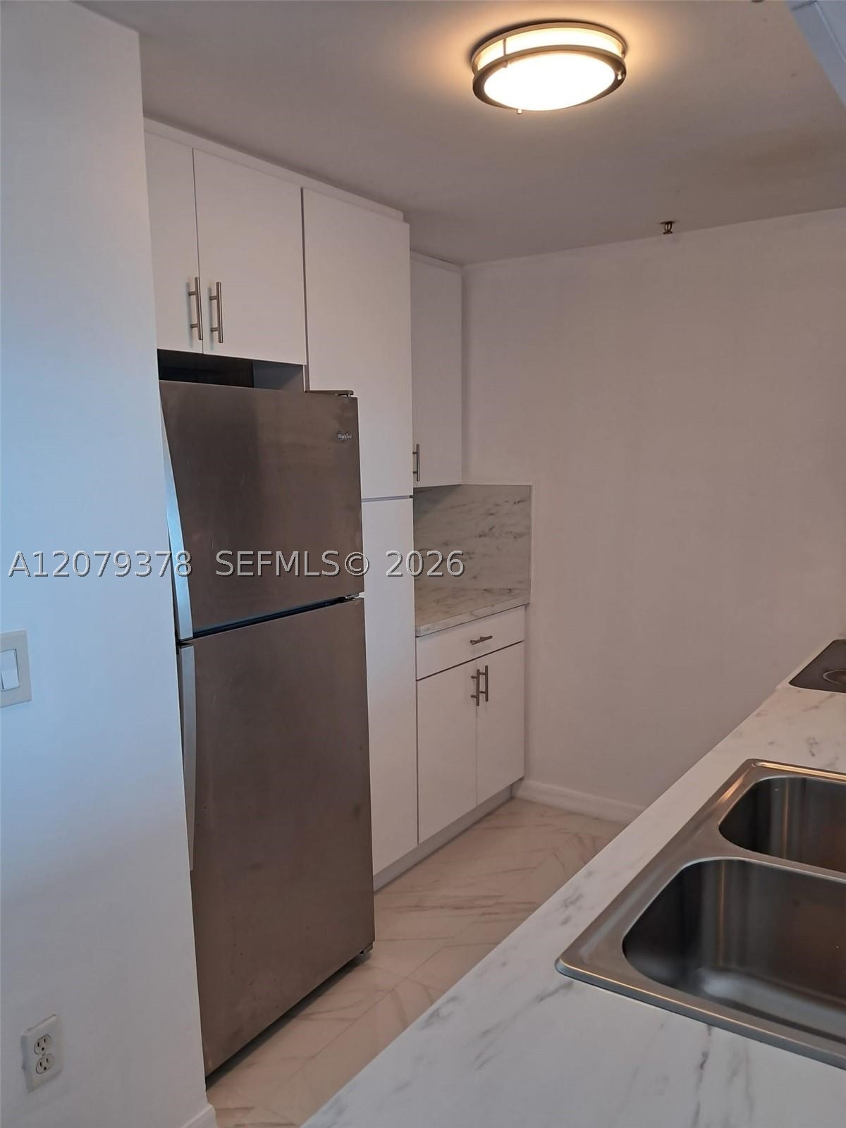 image 1800 Biscayne Plaza7