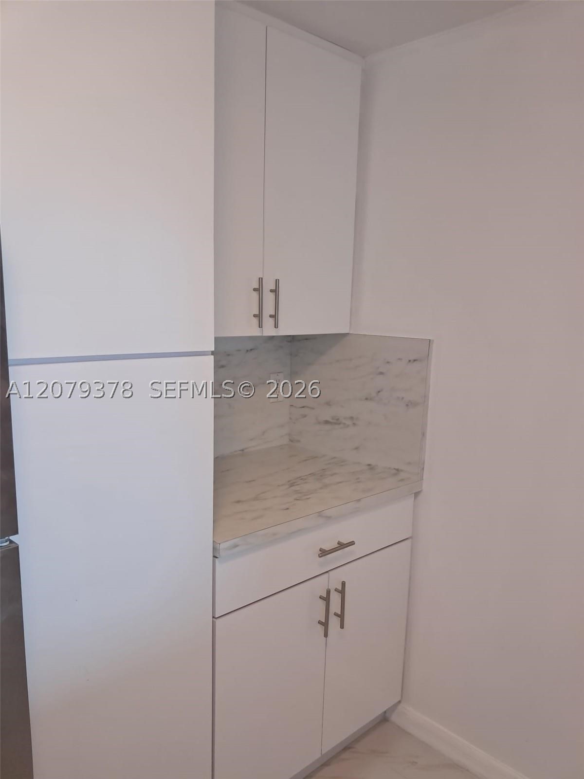 image 1800 Biscayne Plaza8