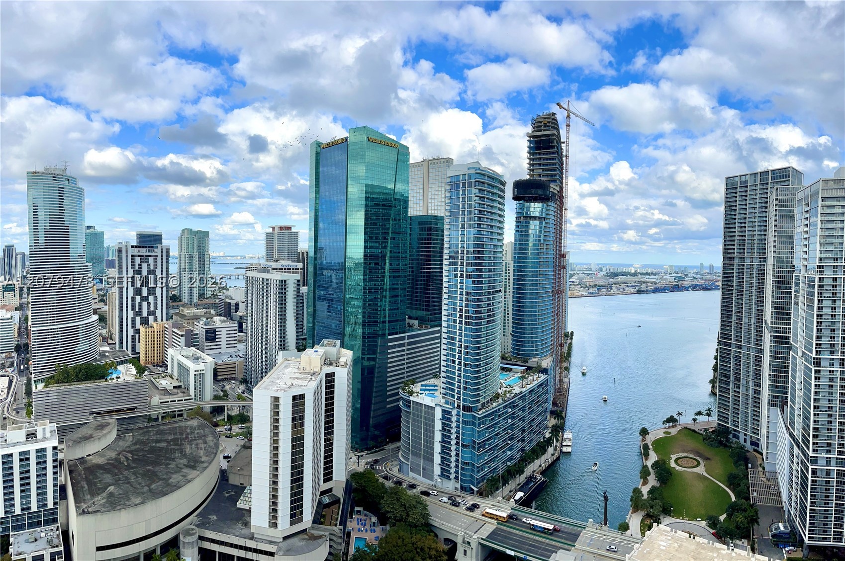 image Brickell on the River South14