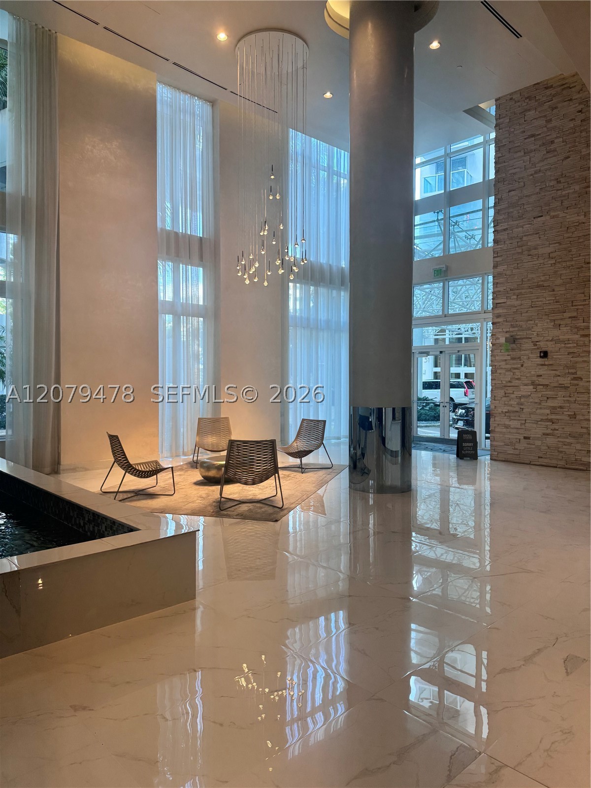 image Brickell on the River South20