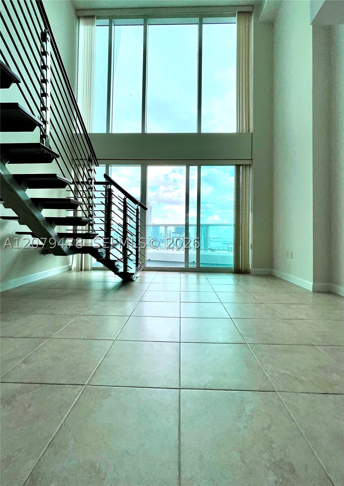 image Brickell on the River South4